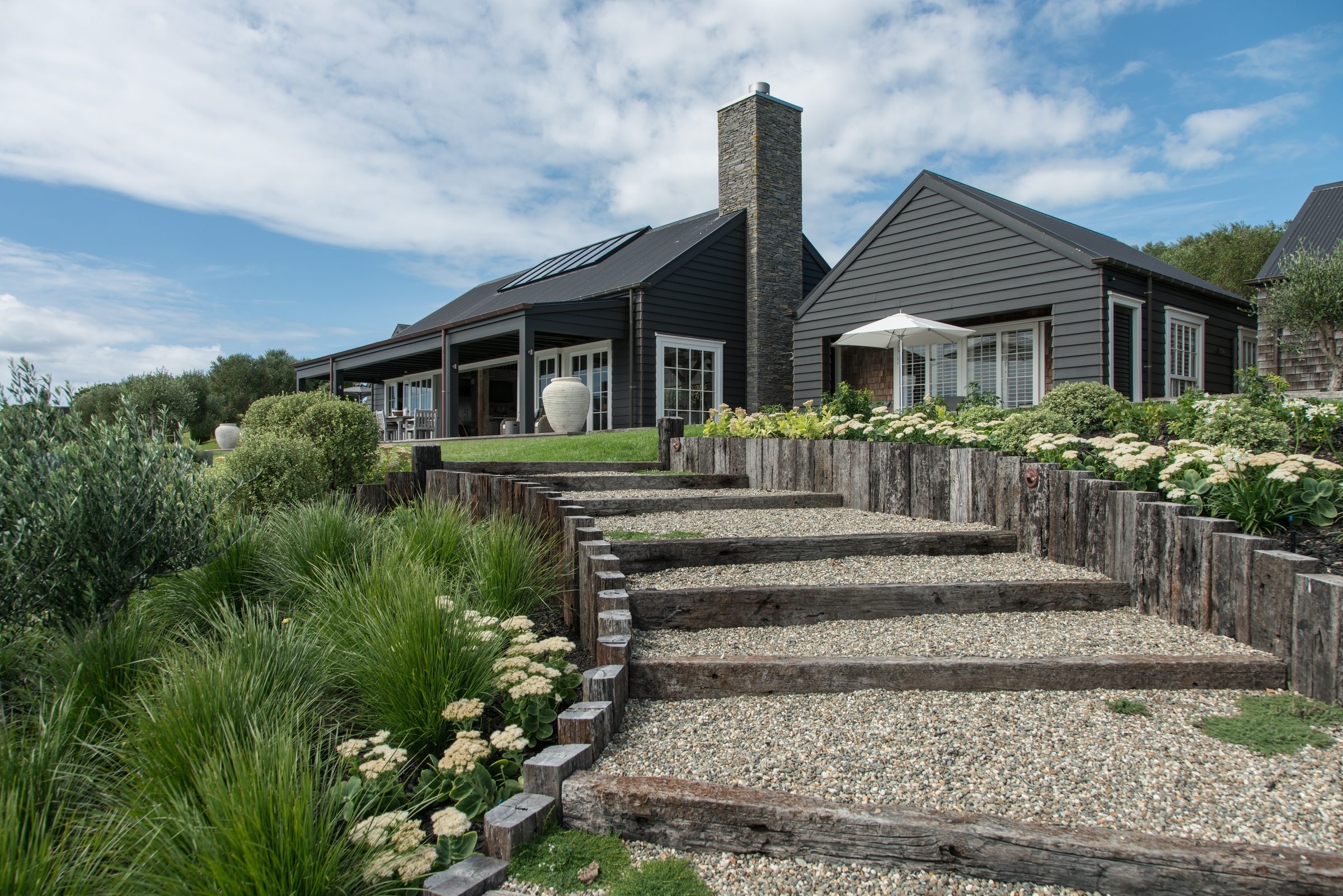Coastal Barn, Waiheke Island. Landscape design by Suzanne Turley Landscapes