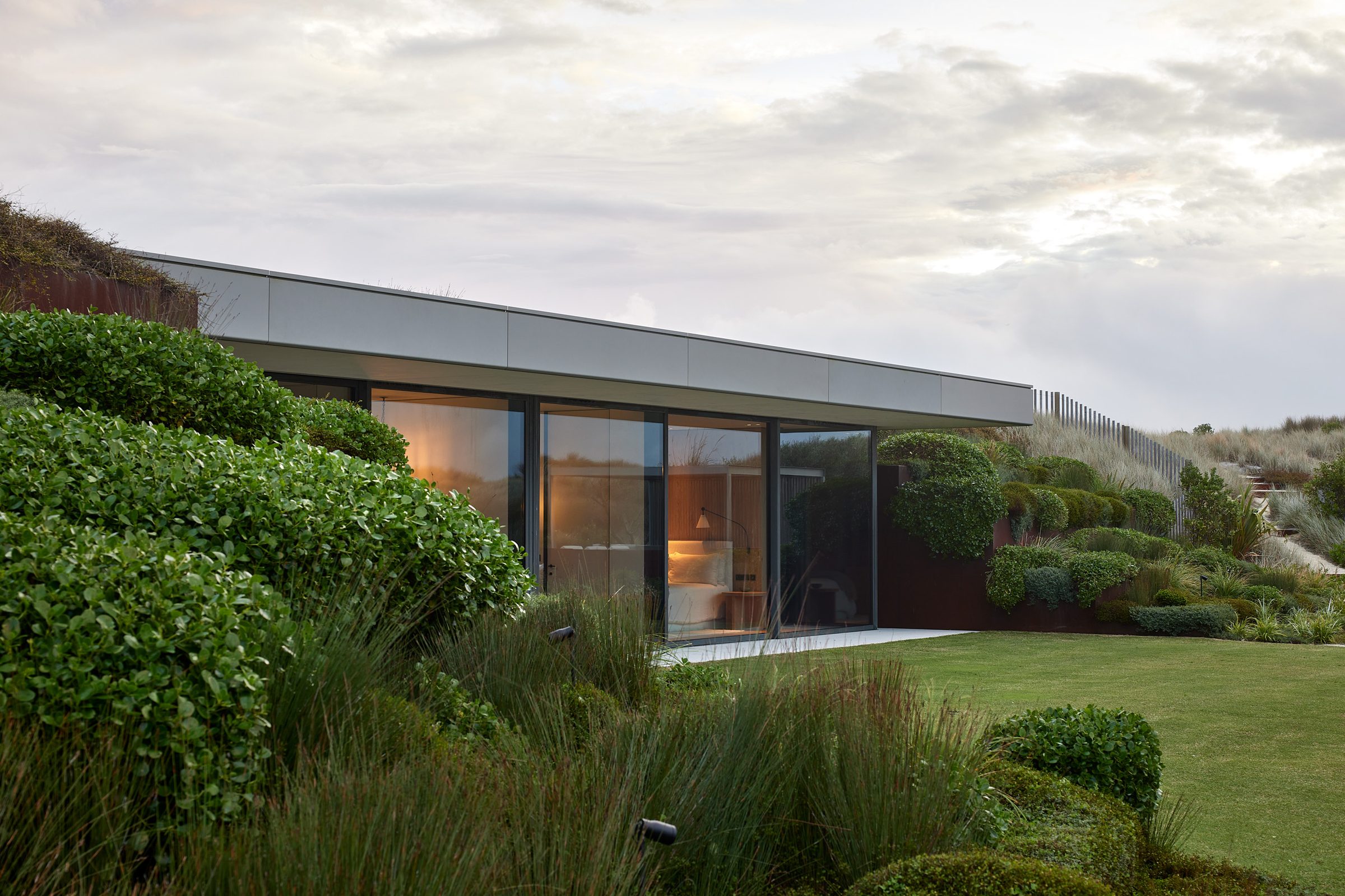 Coastal Home, Tara Iti. Landscape design by Suzanne Turley Landscapes
