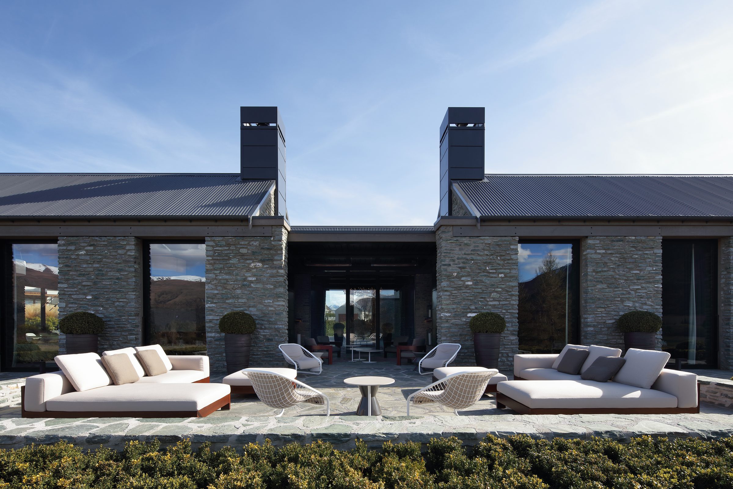 Alpine Lodge, Queenstown. Landscape design by Suzanne Turley Landscapes