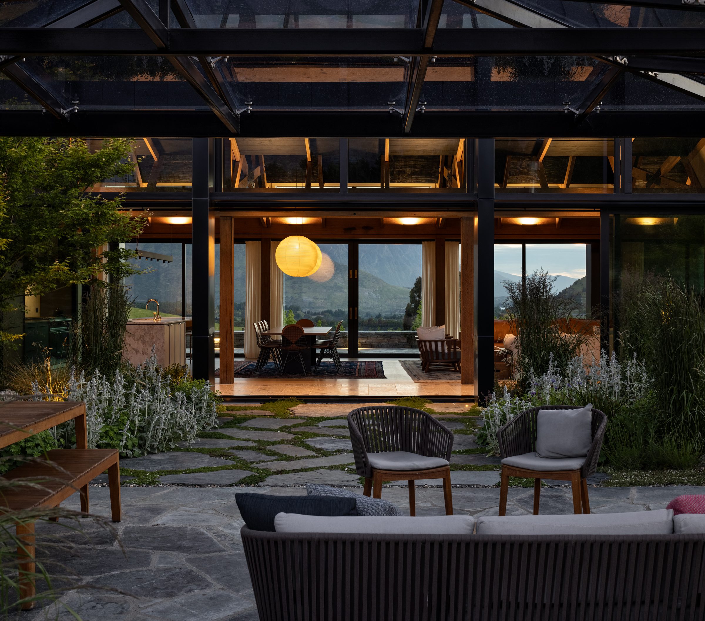 Speargrass House, Queenstown. Landscape design by Suzanne Turley Landscapes