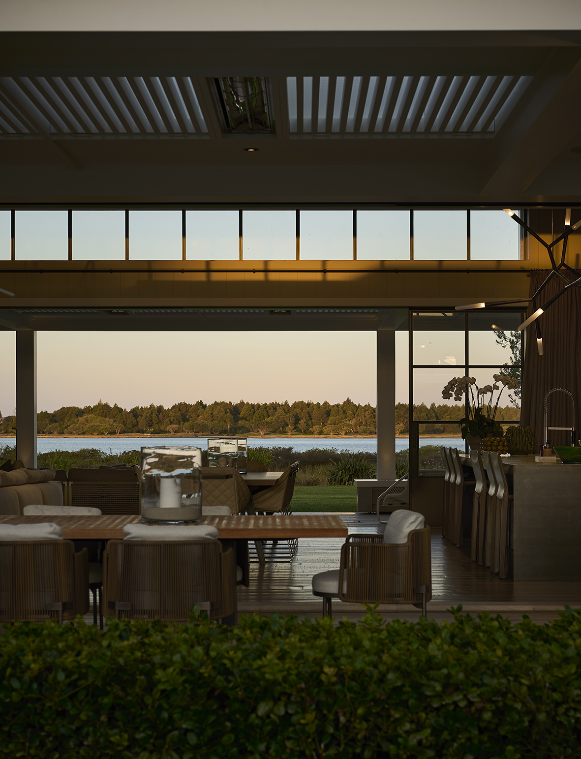 Beachside Retreat, Auckland. Landscape design by Suzanne Turley Landscapes