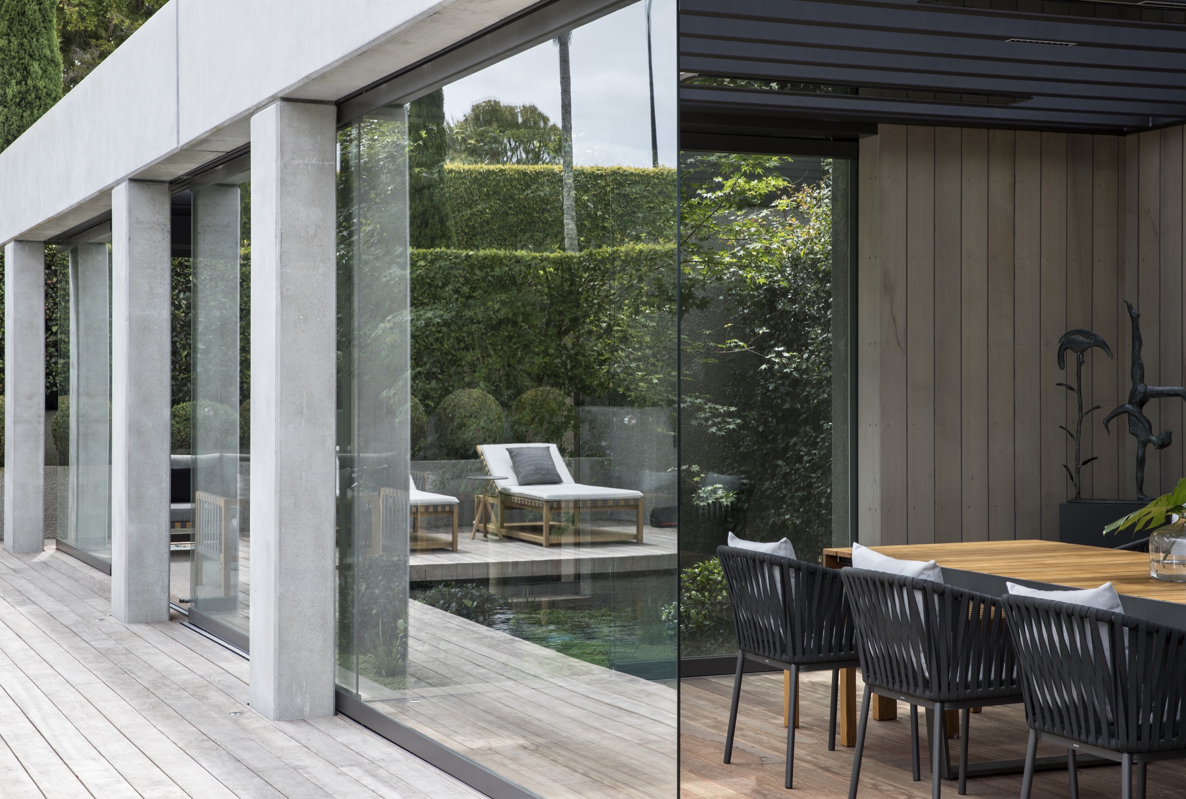 Pool Pavilion, Auckland. Landscape design by Suzanne Turley Landscapes