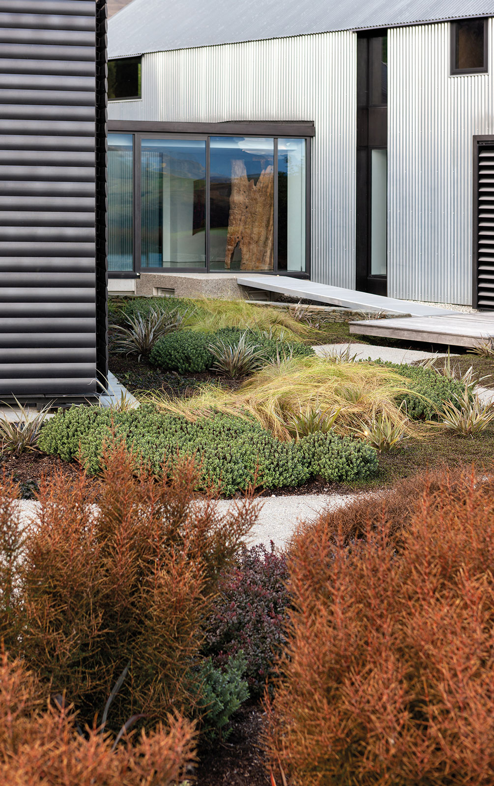 The Hills, Arrowtown. Landscape design by Suzanne Turley Landscapes