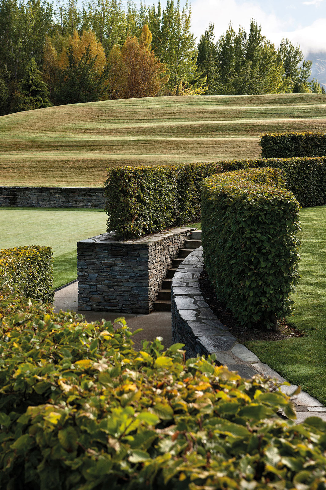 The Hills, Arrowtown. Landscape design by Suzanne Turley Landscapes