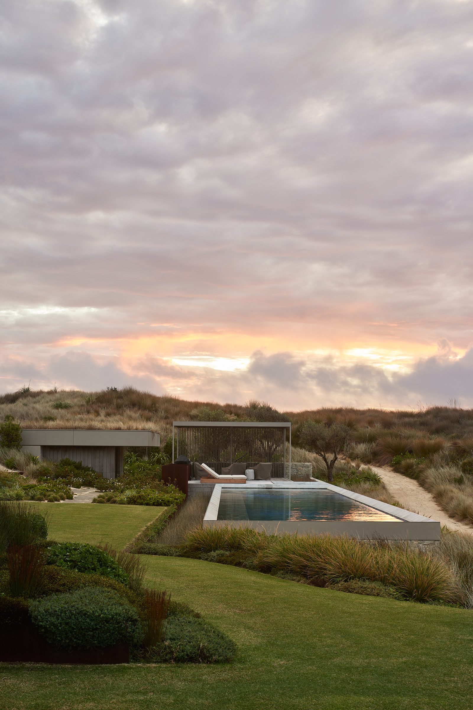 Coastal Home, Tara Iti. Landscape design by Suzanne Turley Landscapes