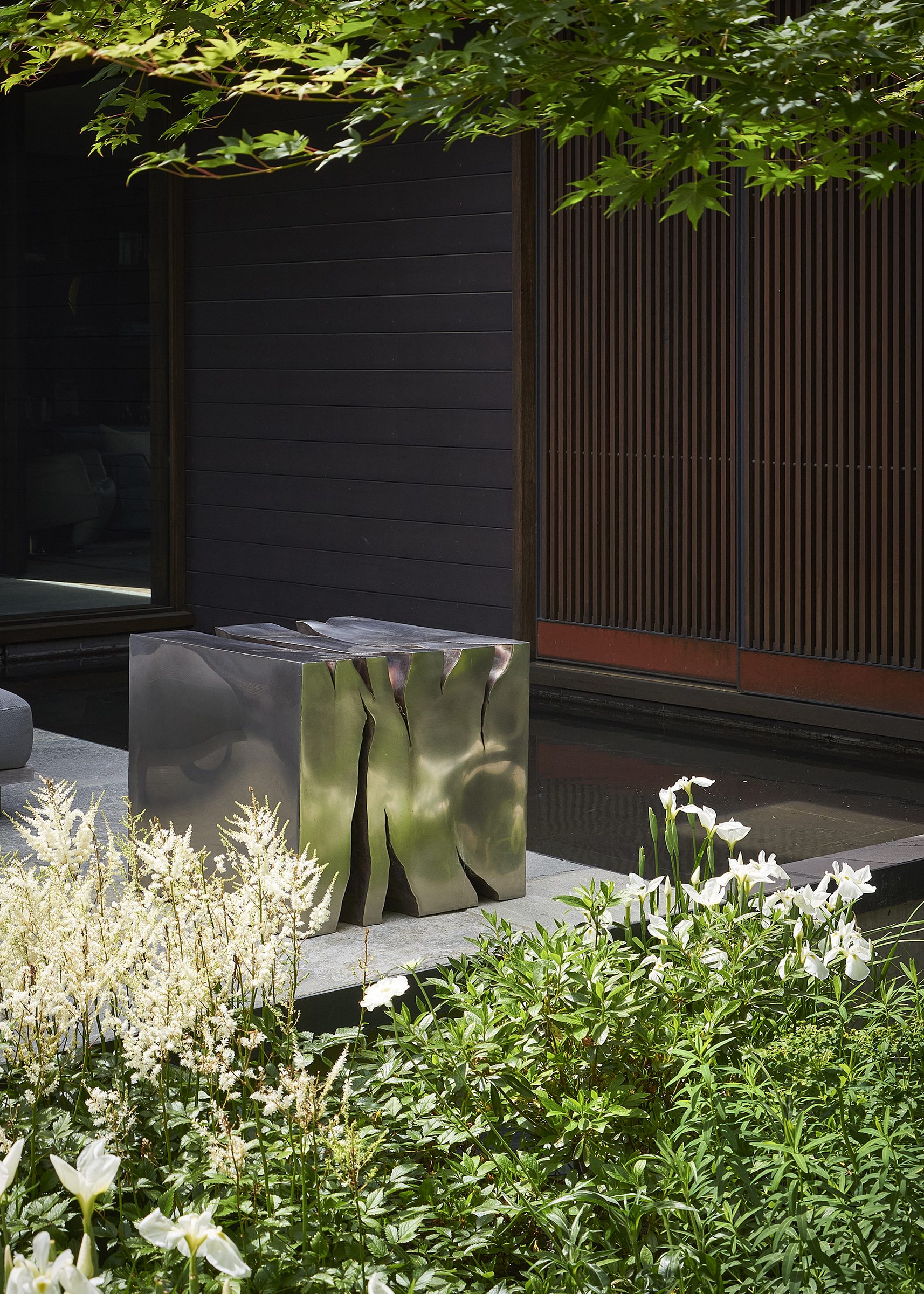 Riverside House, Christchurch. Landscape design by Suzanne Turley Landscapes