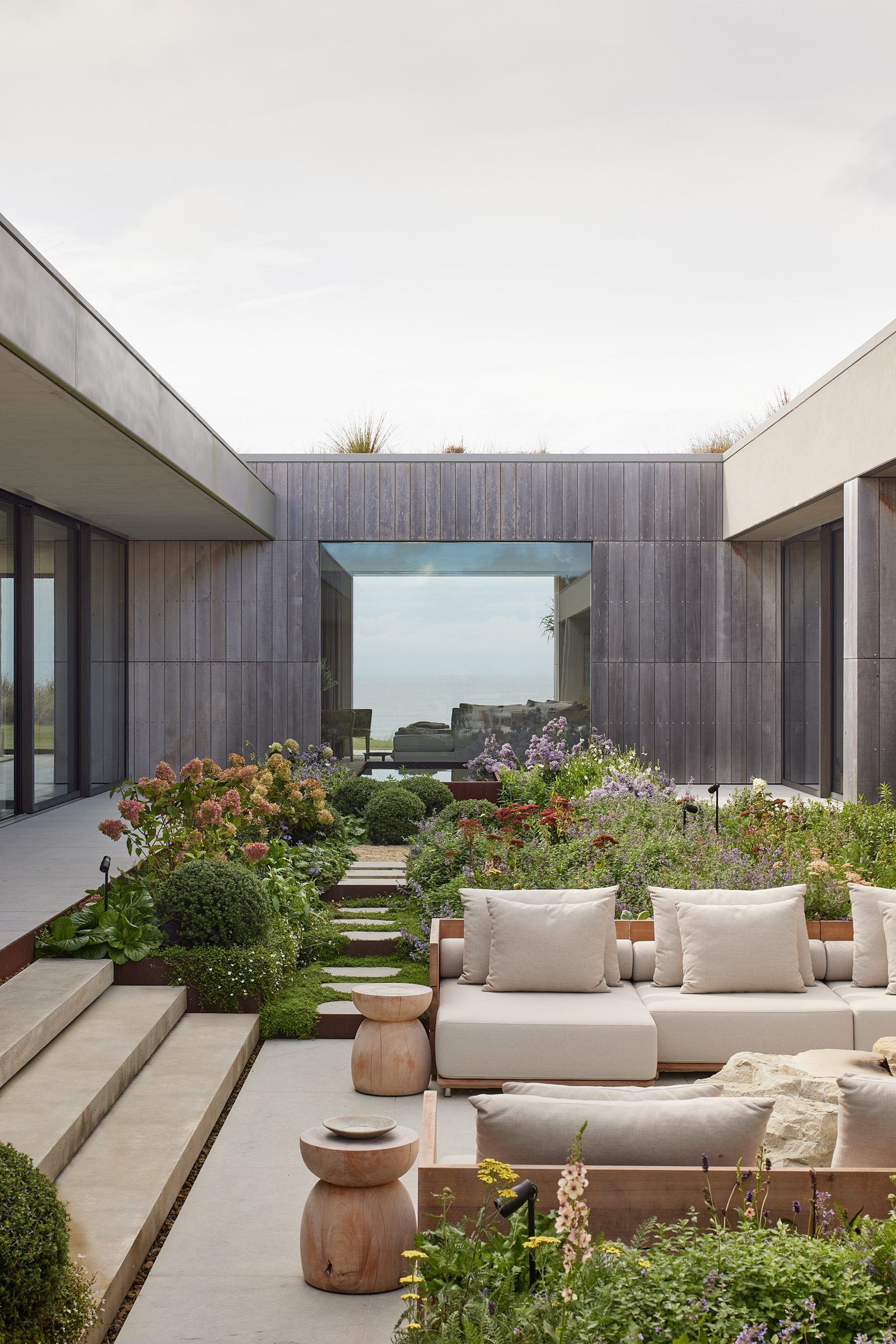 Coastal Home, Tara Iti. Landscape design by Suzanne Turley Landscapes