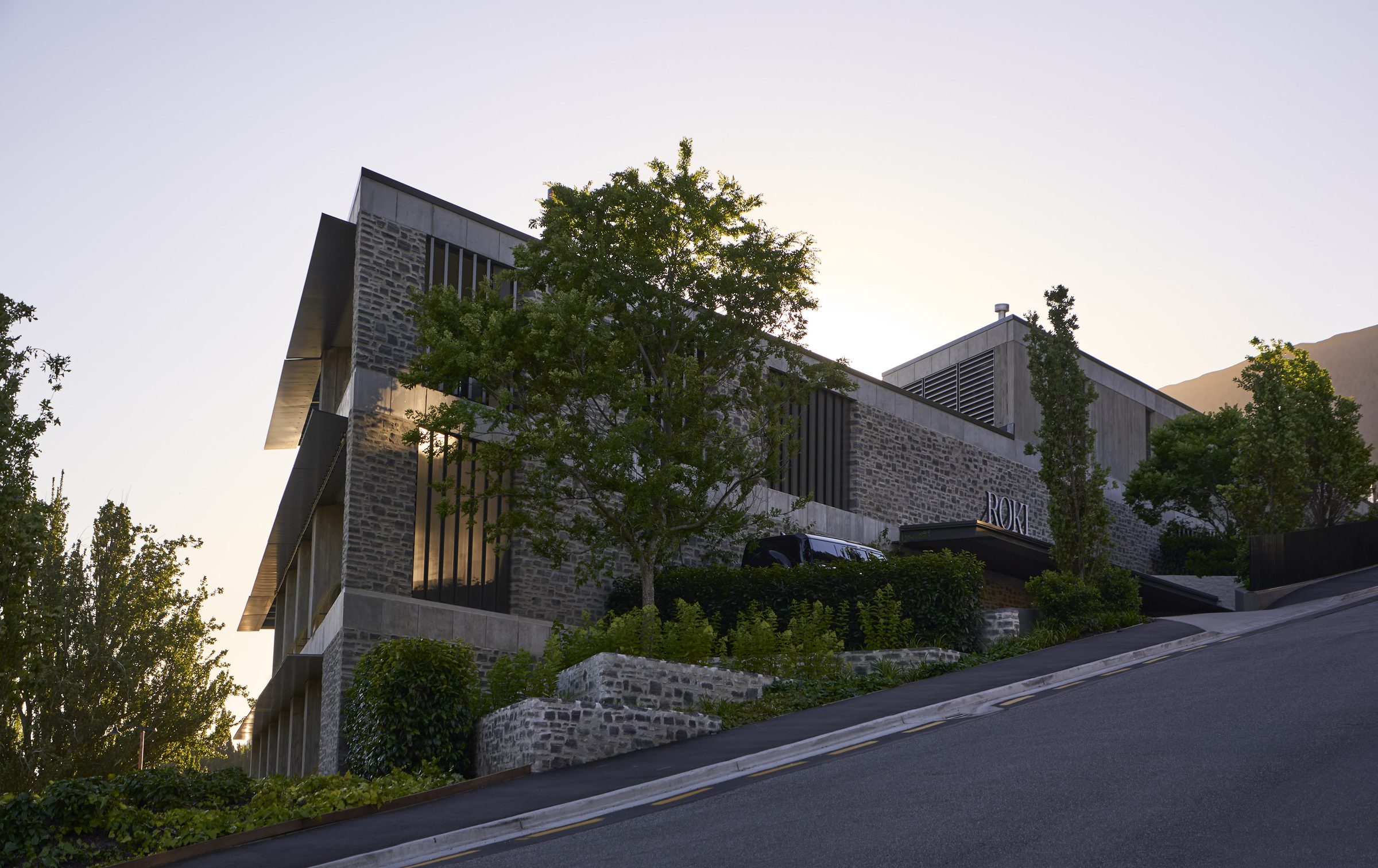 Roki, Queenstown. Landscape design by Suzanne Turley Landscapes