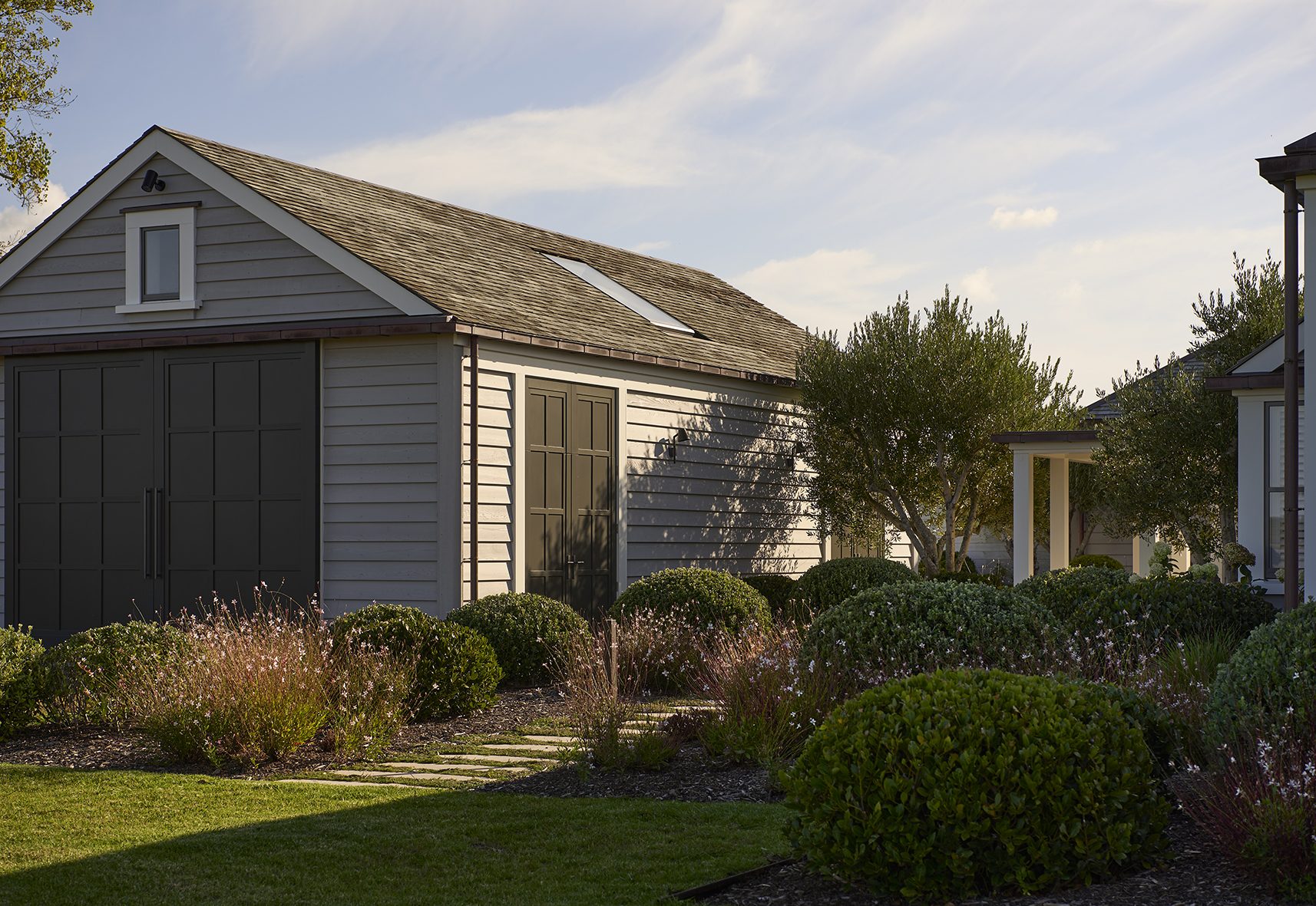 Beachside Retreat, Auckland. Landscape design by Suzanne Turley Landscapes
