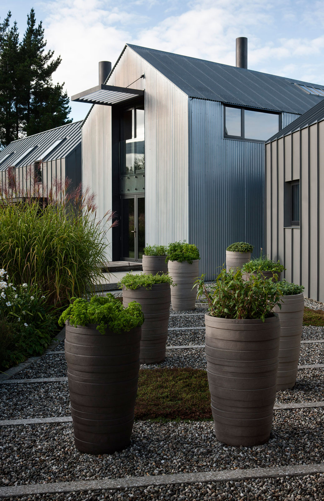 The Hills, Arrowtown. Landscape design by Suzanne Turley Landscapes